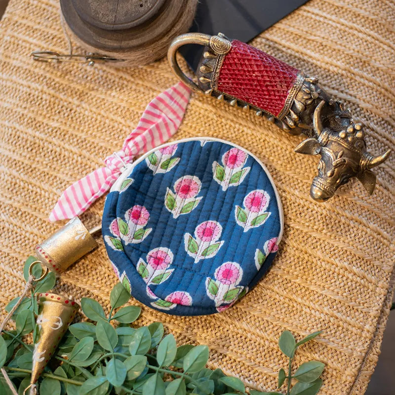 The Round Pouch