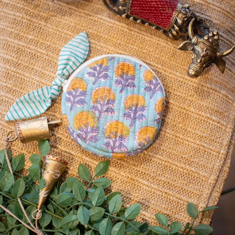 The Round Pouch