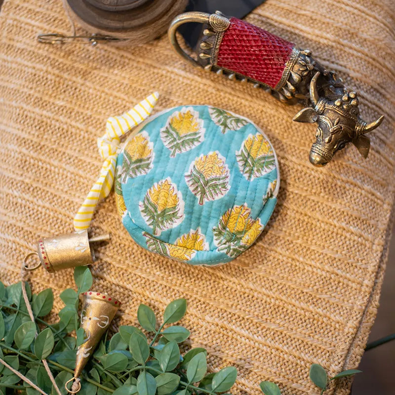 The Round Pouch