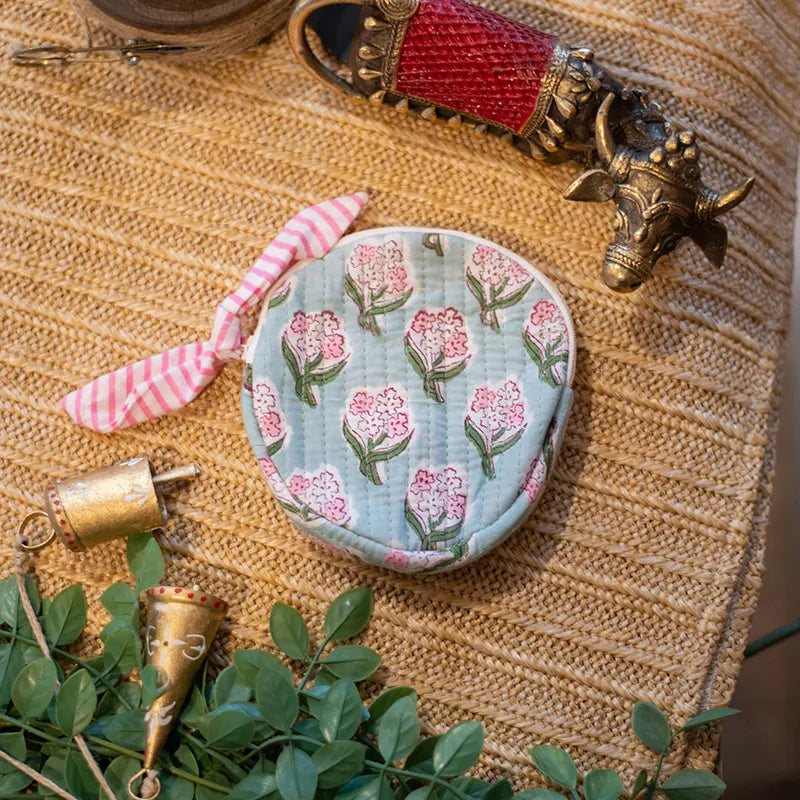 The Round Pouch