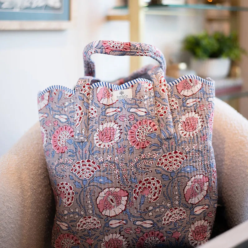 The Scalloped Tote